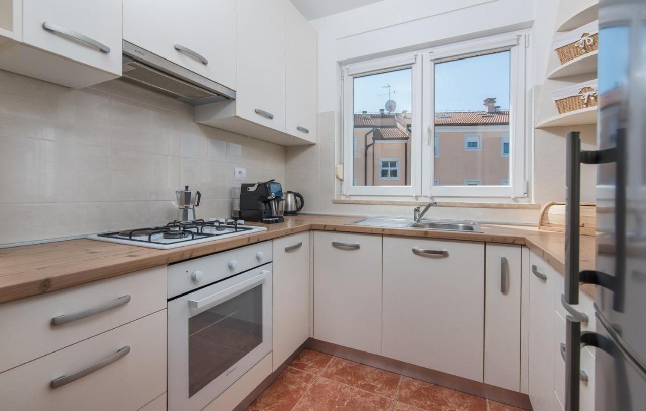 Apartment Melarnian Near The Beach In أوماغ المظهر الخارجي الصورة